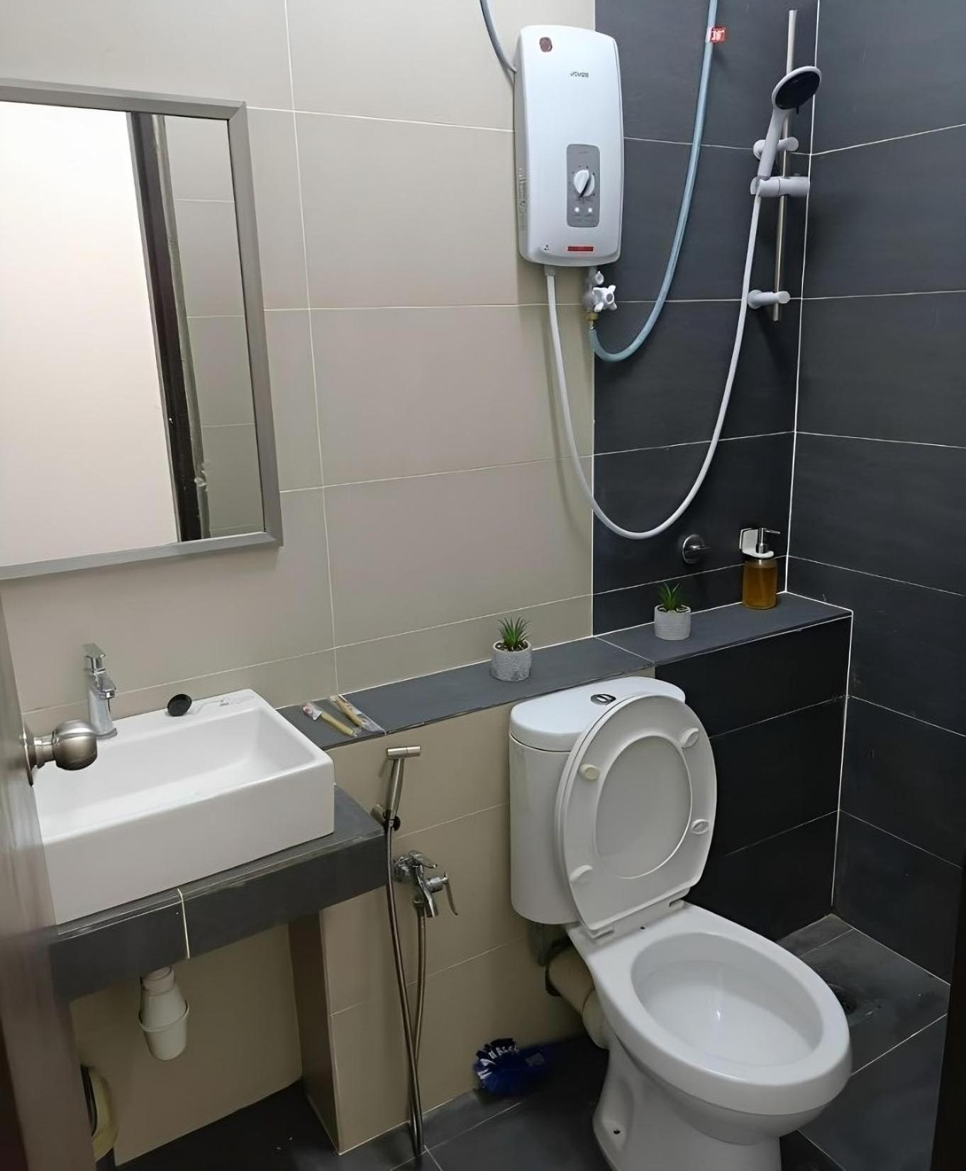 Homestay Studio Apartment Bentara Suite, Kompleks Mutiara Гуа-Мусанг Екстер'єр фото