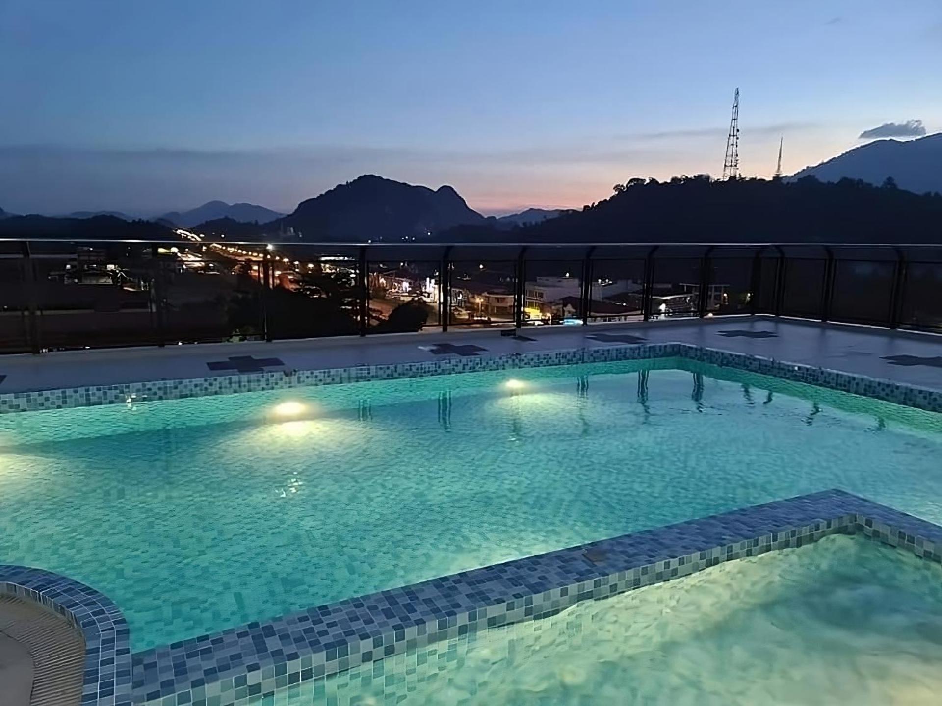Homestay Studio Apartment Bentara Suite, Kompleks Mutiara Гуа-Мусанг Екстер'єр фото