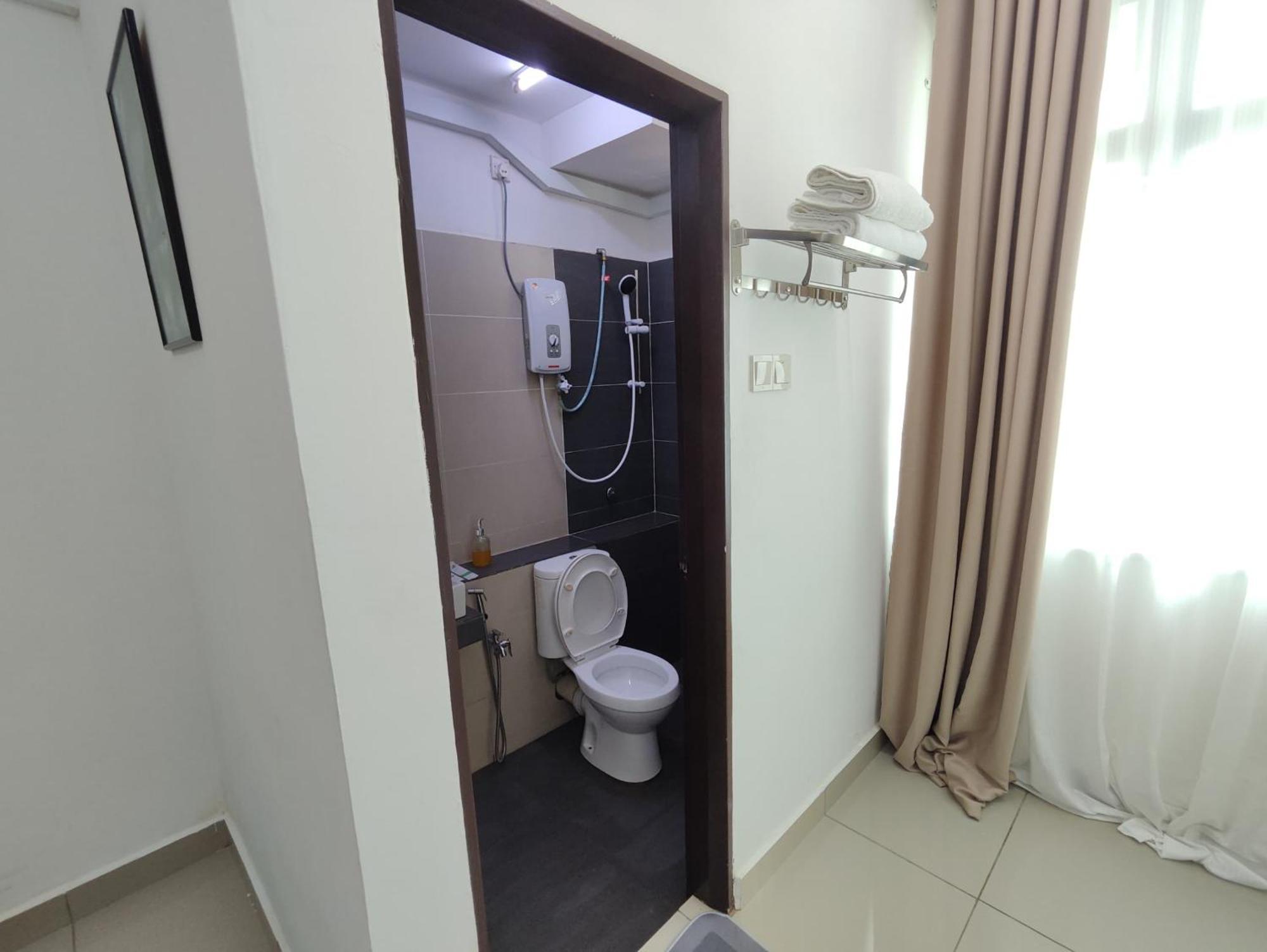 Homestay Studio Apartment Bentara Suite, Kompleks Mutiara Гуа-Мусанг Екстер'єр фото